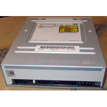 CDRW TSST SR-M8202 IDE white (Реутов)